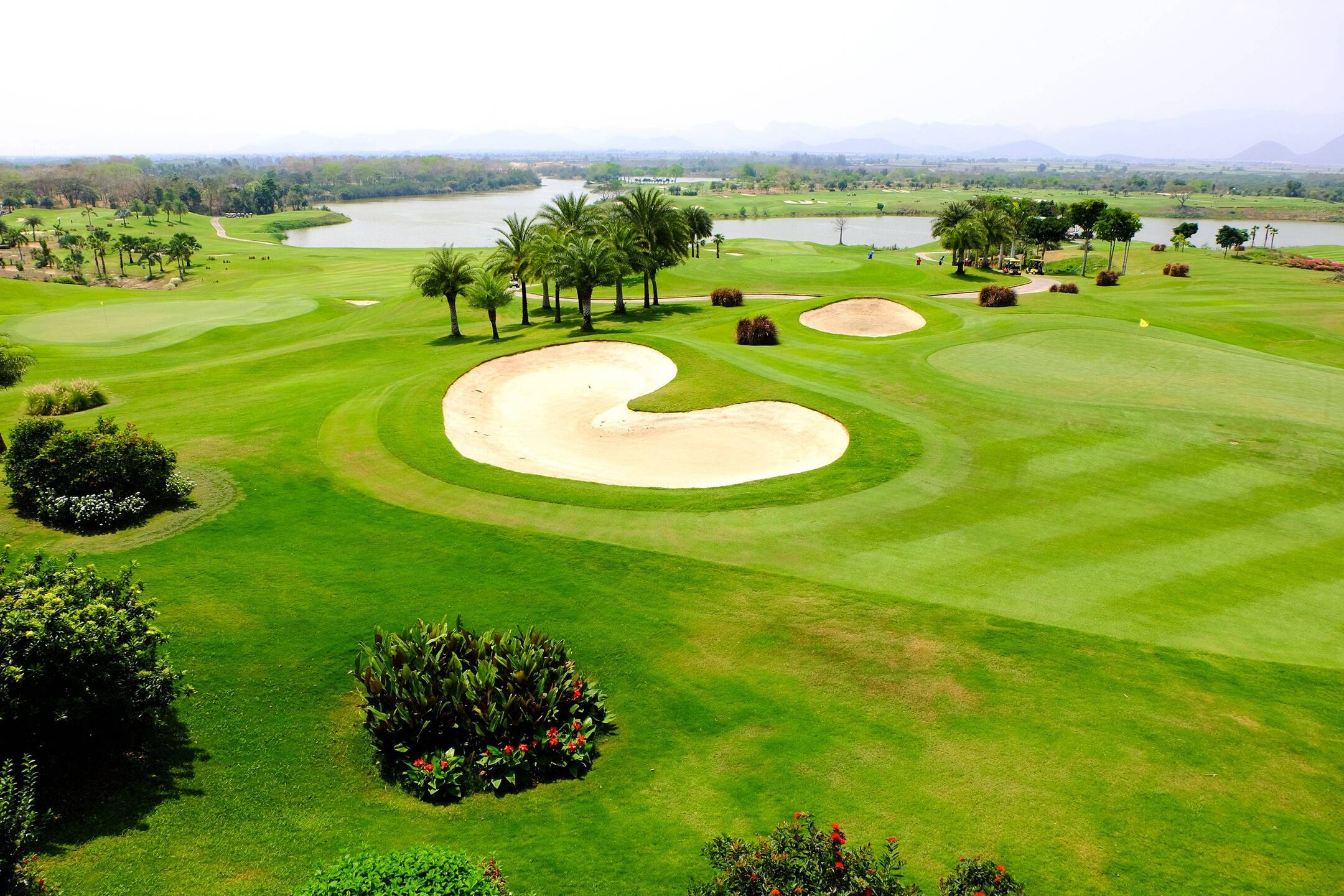 golf-course-sport-golfing-holidays-thailand.jpg